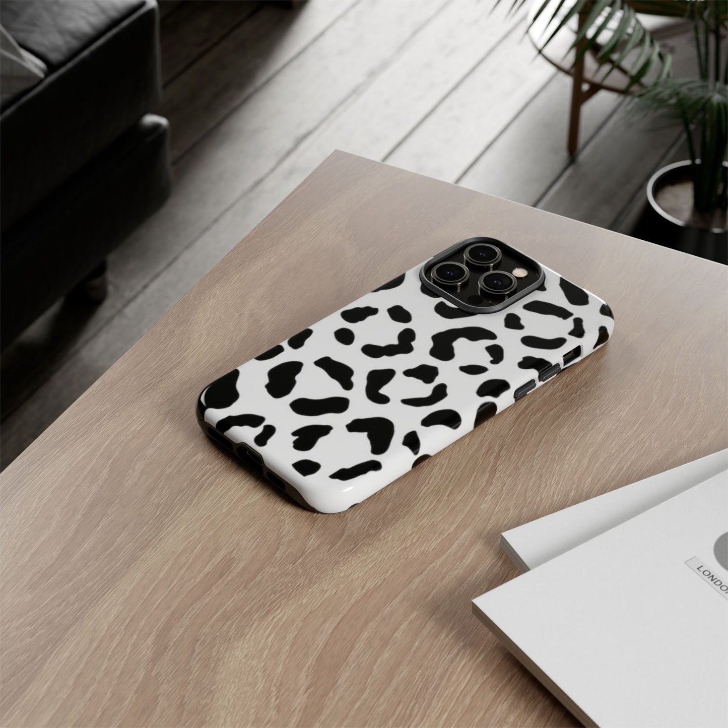 Black and White Leopard Print Tough Case