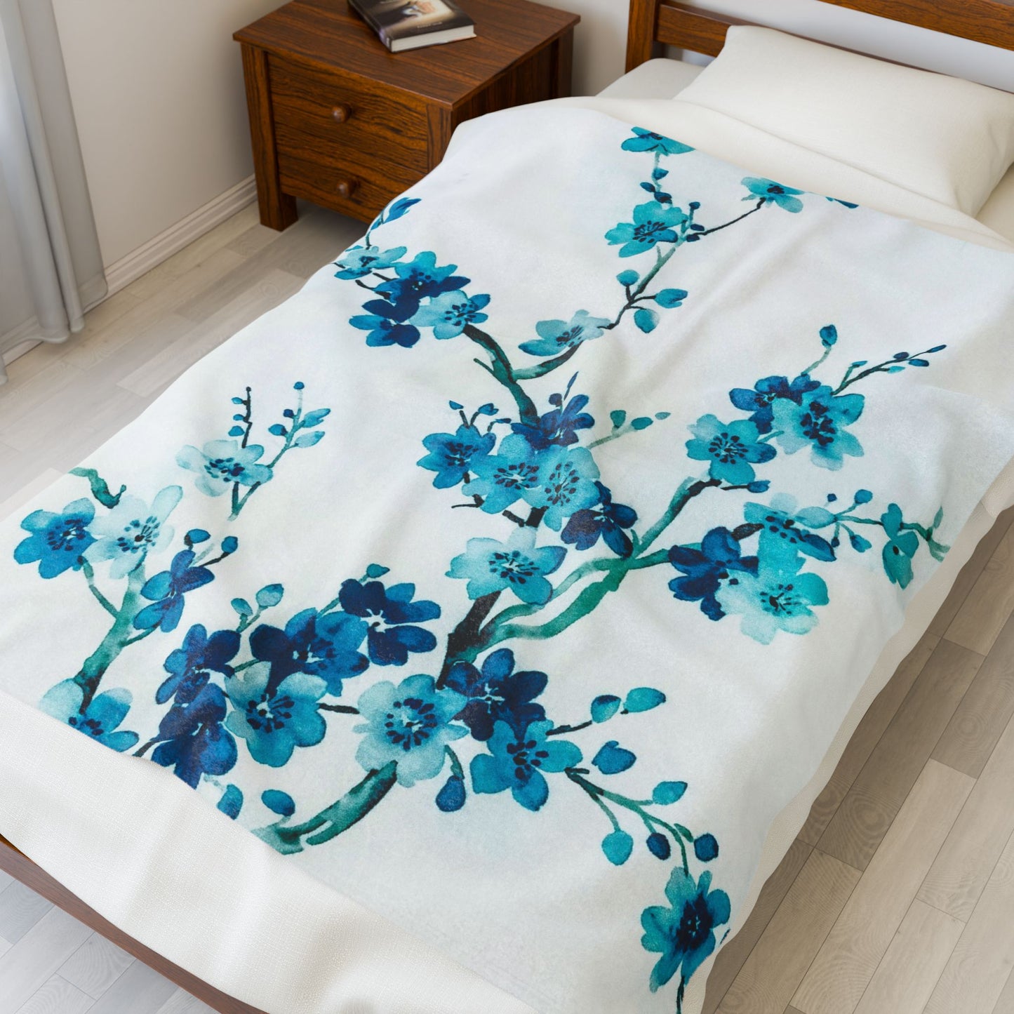 Blue Flower Velveteen Plush Blanket